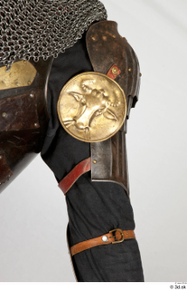 Photos Medieval Guard in plate armor 4 Medieval Clothing Medieval guard shoulder 0002.jpg